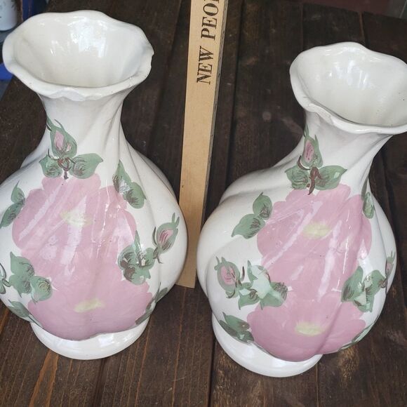 Cash Family handpainted vintage vases - Picture 2 of 9